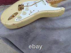 FENDER 50's STRATOCASTER CUSTOM SHOP CUNETTO BLONDE RELIC MINT with TAGS	

<br/> 		  <br/>

FENDER 50's STRATOCASTER CUSTOM SHOP CUNETTO BLONDE RELIC MINT avec ÉTIQUETTES