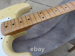 FENDER 50's STRATOCASTER CUSTOM SHOP CUNETTO BLONDE RELIC MINT with TAGS	 <br/><br/>	FENDER 50's STRATOCASTER CUSTOM SHOP CUNETTO BLONDE RELIC MINT avec ÉTIQUETTES