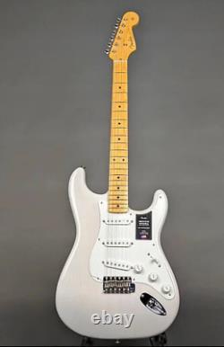 FENDER AMERICAN ORIGINAL'50s WHITE BLONDE STRATOCASTER COFFRE LAQUÉ D'ORIGINE