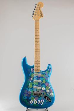 FENDER Fabriqué au Japon Stratocaster Limitée Fleur Bleue Touche en Érable NEUF FmJP