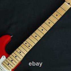 FENDER / Fabriquée au Japon Hybrid II Stratocaster/Modena Rouge Guitare Électrique