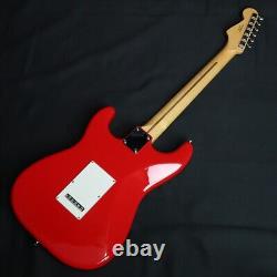 FENDER / Fabriquée au Japon Hybrid II Stratocaster/Modena Rouge Guitare Électrique