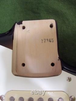 FENDER JV MODIFIÉE STRATOCASTER DES ANNÉES 50 CHÂSSIS HSS MIJ-JAPON SUNBURST STRAT