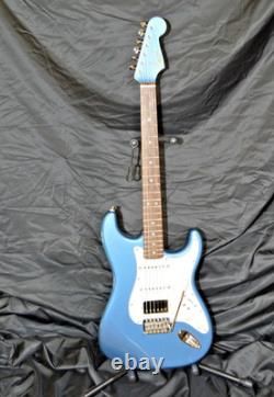 FLEXISHIFTERT - Hot Rod FSR Fender Squier Vibe Stratocaster 60's avec tête peinte