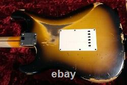 Fender 1957 Stratocaster Heavy Relic Modern Spec Sunburst Custom Shop Seulement 7lbs