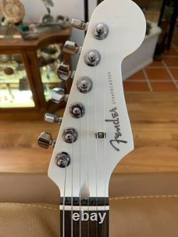 Fender Aerodyne Special Stratocaster 2023 MIJ Blanc éclatant NEUVE et étui rigide