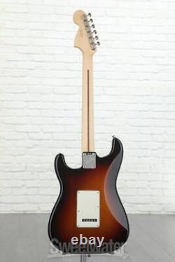 Fender American Performer Stratocaster HSS 3-Tone Sunburst avec touche en palissandre