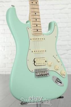 Fender American Performer Stratocaster HSS Satin Seafoam Green avec manche en érable