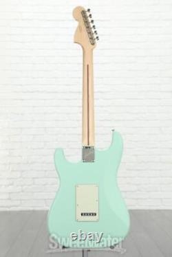 Fender American Performer Stratocaster HSS Satin Seafoam Green avec manche en érable