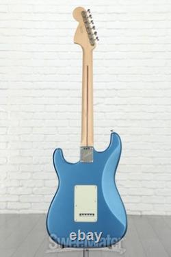 Fender American Performer Stratocaster Satin Lake Placid Blue avec érable