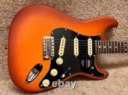 Fender American Performer Timber Stratocaster Honey Burst avec housse de transport