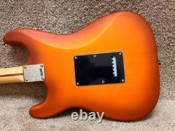 Fender American Performer Timber Stratocaster Honey Burst avec housse de transport