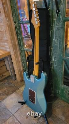 Fender American Pro Classic Stratocaster 2025 Sherwood Green Metallic avec housse de transport