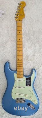 Fender American Professional Classic Stratocaster, Bleu Lac Placid Estompé avec Sac