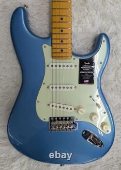 Fender American Professional Classic Stratocaster, Bleu Lac Placid Estompé avec Sac
