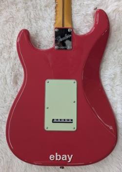 Fender American Professional Classic Stratocaster, Rouge Dakota Foncé avec housse de transport