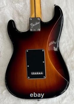 Fender American Professional Classic Stratocaster, Sunburst 3 couleurs avec housse de transport