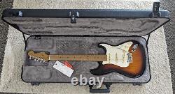 Fender American Professional II Stratocaster Erable Rôti Bd 2 Color Sunburst