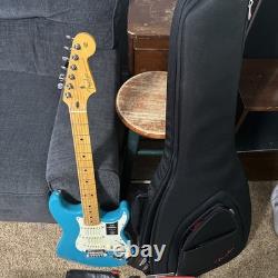 Fender American Professional II Stratocaster Guitare Électrique 6 Cordes Cyan