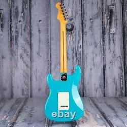 Fender American Professional II Stratocaster, Modèle de démonstration en bleu Miami