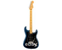 Fender American Professional II Stratocaster Open Box Nuit Sombre avec touche en érable