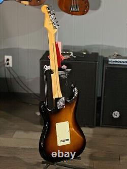 Fender American Professional II Stratocaster, Sunburst 2 tons avec livraison gratuite