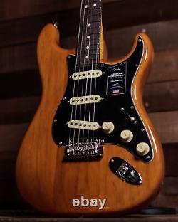 Fender American Professional II Stratocaster, touche en palissandre, corps en pin rôti