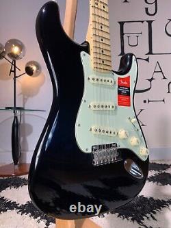 Fender American Professional Stratocaster avec touche en érable 2017