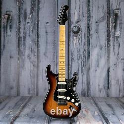 Fender American Ultra Luxe Stratocaster, Maple Fingerboard, 2 Couleurs Sunburst