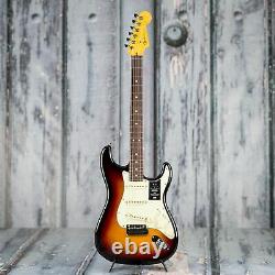 Fender American Ultra Stratocaster, Touche en Palissandre, Modèle de Démonstration Ultraburst