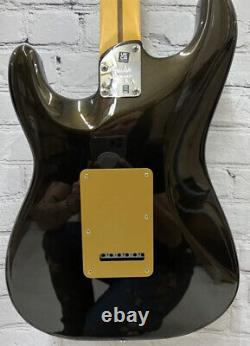 Fender American Ultra Stratocaster, touche en érable, Texas Tea avec étui OHSC.