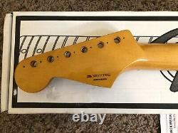 Fender Classic Player 60's Stratocaster Neck Pau Ferro Fingerboard Strat Part