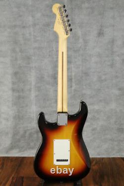 Fender Collection Junior Made in Japan Stratocaster, touche en palissandre, éclat de soleil 3 couleurs