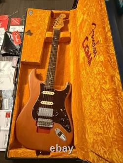 Fender Coma Stratocaster HSS NWT avec étui et tous les accessoires, état neuf impeccable