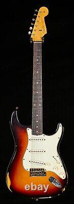 Fender Custom Shop 1963 Stratocaster Relic 3-Tone Sunburst
 
 <br/>	
 	 <br/> 	Atelier Fender Custom Shop 1963 Stratocaster Relic 3-Tone Sunburst