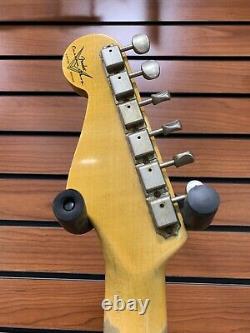 Fender Custom Shop 63 Stratocaster Journeyman Relic In Sea Foam Green