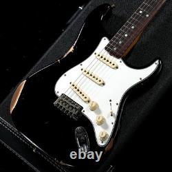 Fender Custom Shop Stratocaster Pro 2025 Relic Noir Commande spéciale