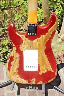 Fender Custom Stratocaster Shop'62 Personnalisé Super Heavy Relic Aged Red Sparkle