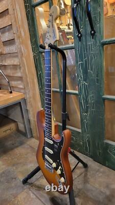 Fender Édition Limitée American Performer Stratocaster Épicéa Honey Burst avec Sac