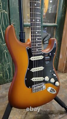 Fender Édition Limitée American Performer Stratocaster Épicéa Honey Burst avec Sac