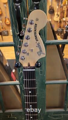 Fender Édition Limitée American Performer Stratocaster Épicéa Honey Burst avec Sac