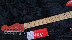 Fender Édition Limitée Player Stratocaster HSS, Fiesta Red avec tête assortie