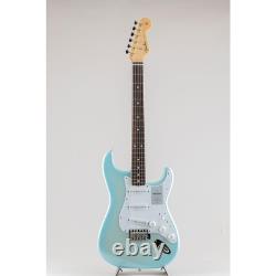 Fender Fabriqué au Japon Collection Traditionnelle 2025 Stratocaster des années 60 Bleu Stardust