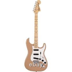 Fender Fabriqué au Japon Limited International Color Stratocaster Sahara Taupe