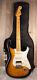 Fender Jv Modifié'50s Stratocaster Hss 2-color Sunburst Guitare Électrique Avec Étui