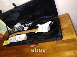 Fender Jimi Hendrix Stratocaster Electric Guitar Black Avec Fender Hard Case