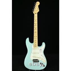 Fender Junior Collection Stratocaster Fabriqué Au Japon Satin Daphne Bleu Nouveau