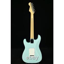 Fender Junior Collection Stratocaster Fabriqué Au Japon Satin Daphne Bleu Nouveau