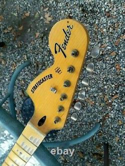 Fender LIC Strat Cou Nitro Reverse Headstock Stratocaster Relic M. G's Aged 69