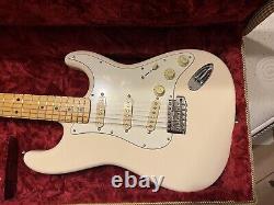 Fender MIJ Japan JV Stratocaster modifiée des années 60 avec touche en érable blanc olympique